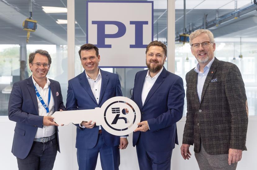 Expansion and development at Physik Instrumente