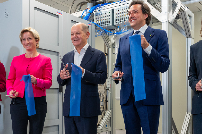 German Chancellor, Olaf Scholz, and industry leaders join to open the new data centre (Image: IBM)