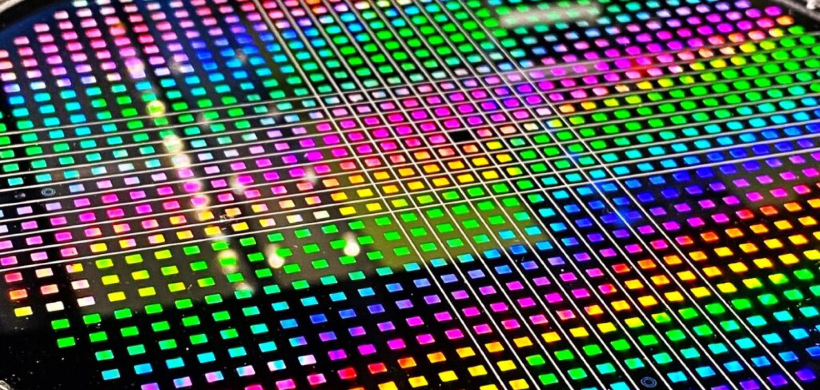 NIL Technology wafer with thousands of metasurface lenses