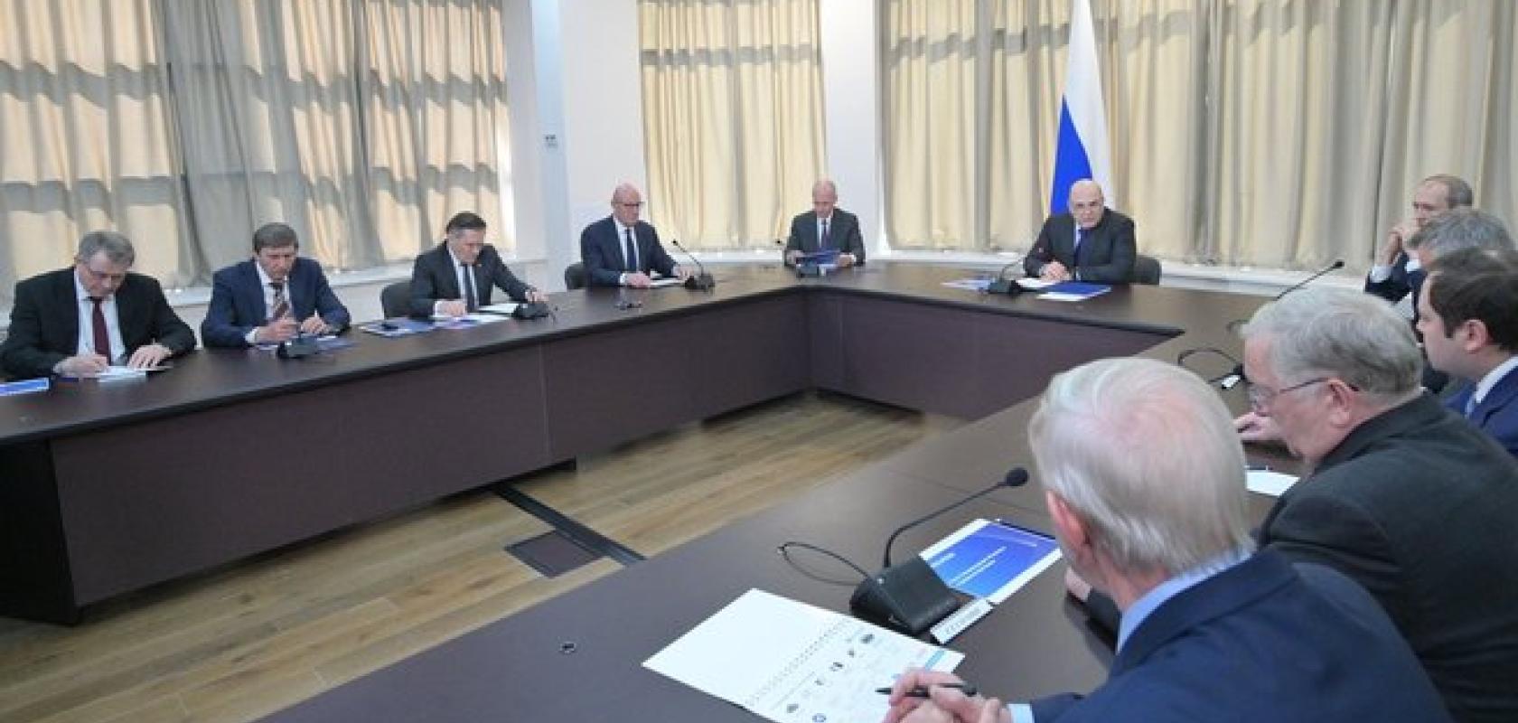 Mikhail Mishustin held a meeting at a technology exhibition to discuss the importance of creating a Russian technological sovereignty in photonics