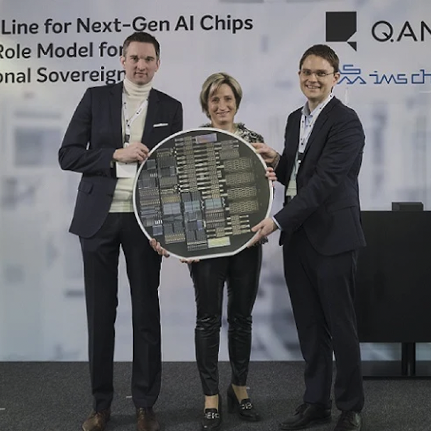 Michael Förtsch, Q.ANT CEO; Nicole Hoffmeister-Kraut, Minister of Economic Affairs, Baden-Württemberg, Germany; Jens Anders, IMS Chips CEO and Director