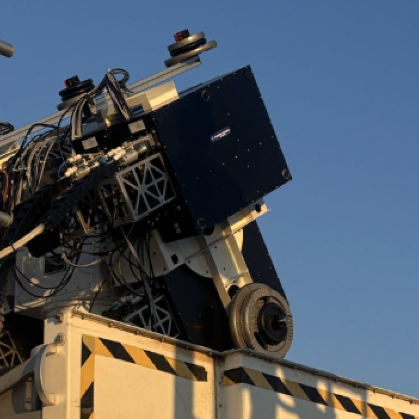 Ground laser transmitter used in the deep-space optical test